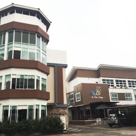 Hotel Le Lerts Living Khon Kaen Exterior photo