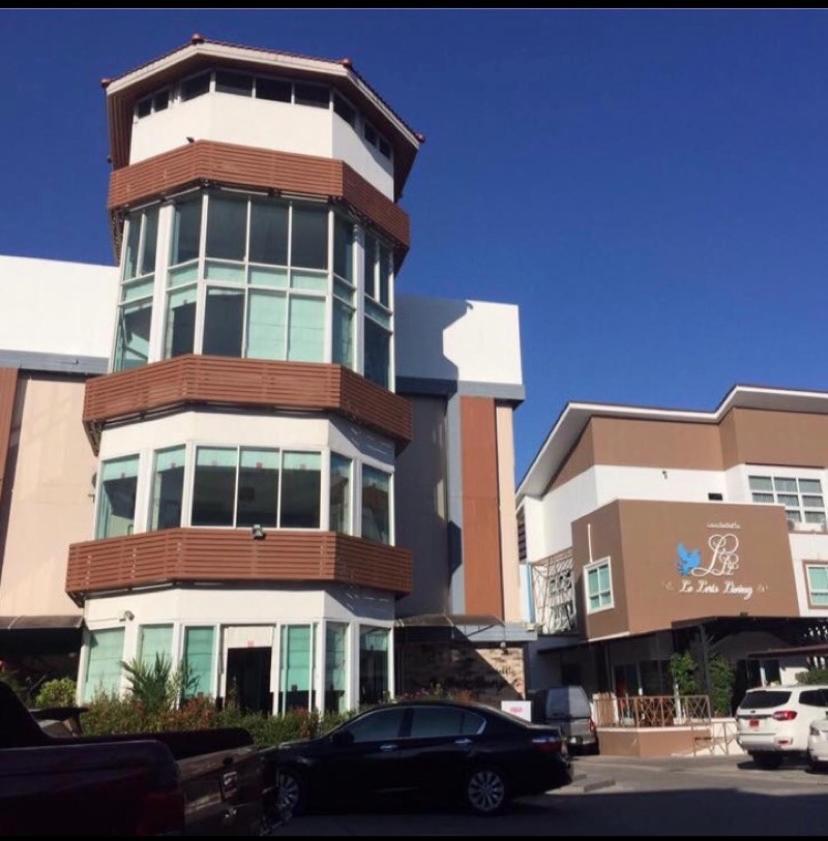 Hotel Le Lerts Living Khon Kaen Exterior photo